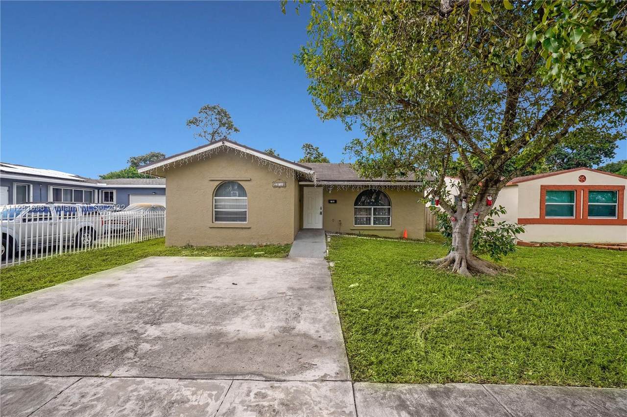 2830 Rodman St - Photo 1