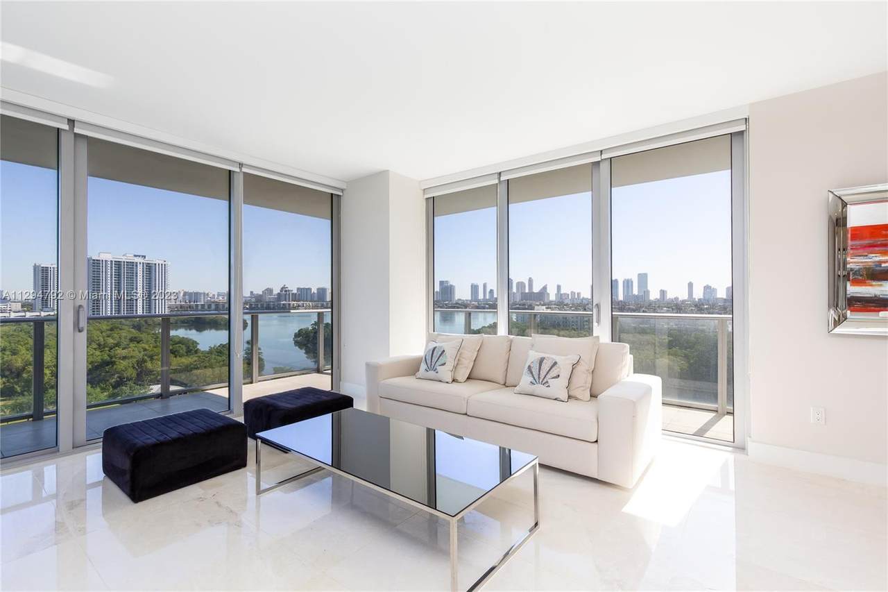 16385 Biscayne Blvd - Photo 1