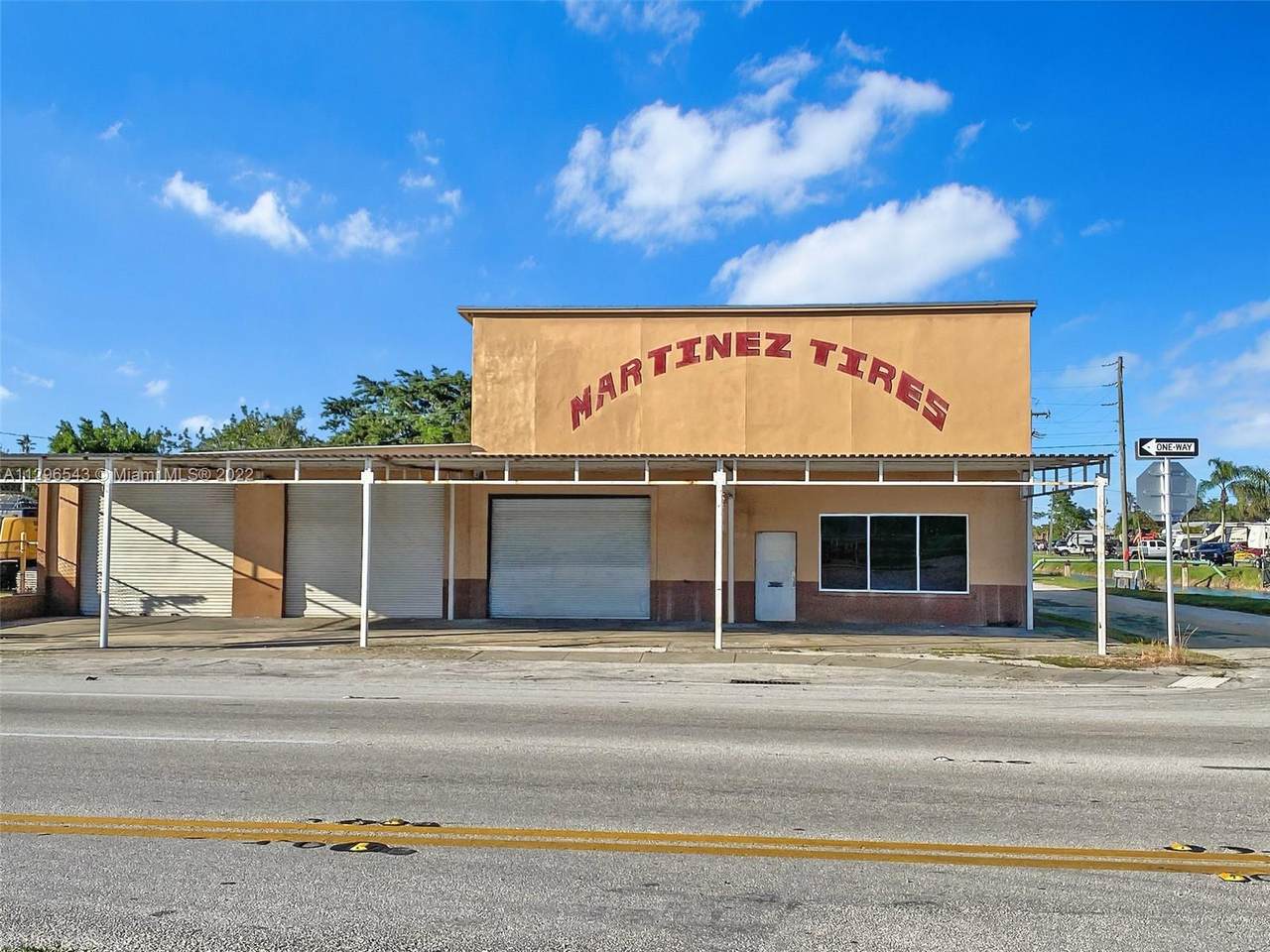 851 Sugarland Hwy - Photo 1