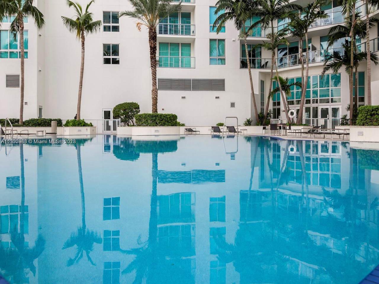 300 Biscayne Blvd - Photo 1