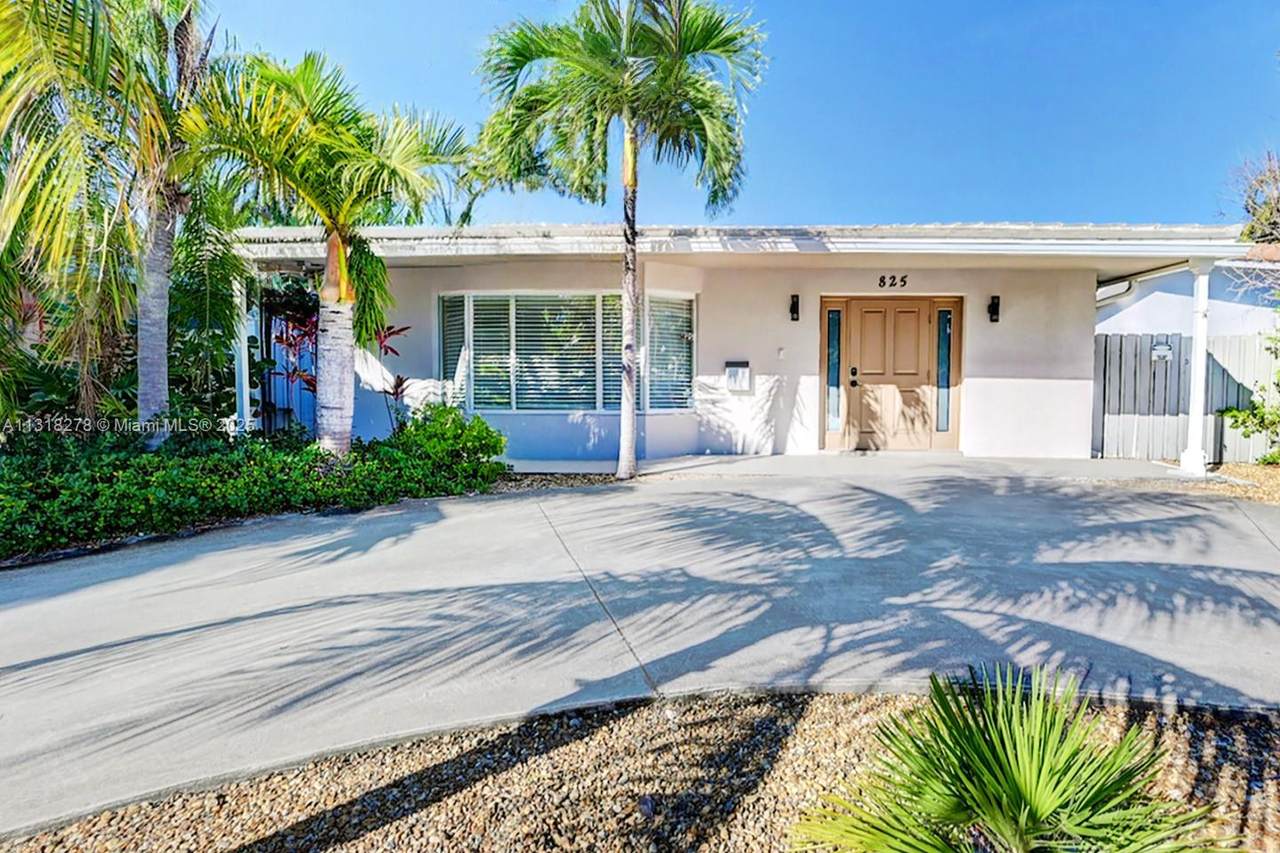 825 Harrison St - Photo 1