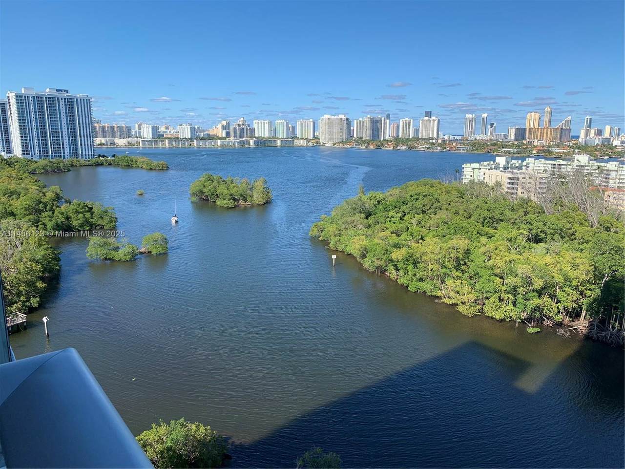 16385 Biscayne Blvd - Photo 1
