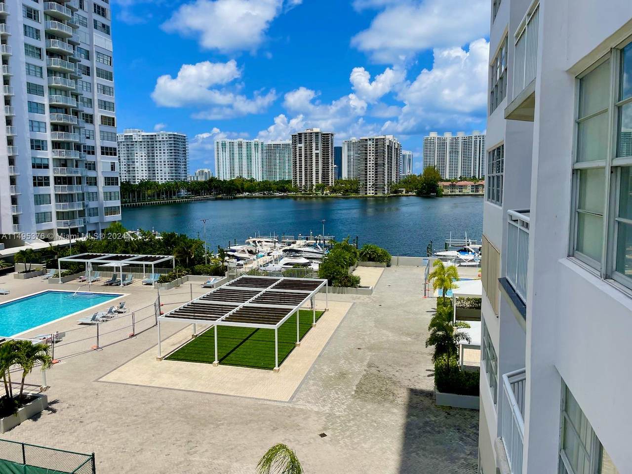 https://bt-photos.global.ssl.fastly.net/miami/1280_boomver_3_A11495376-2.jpg