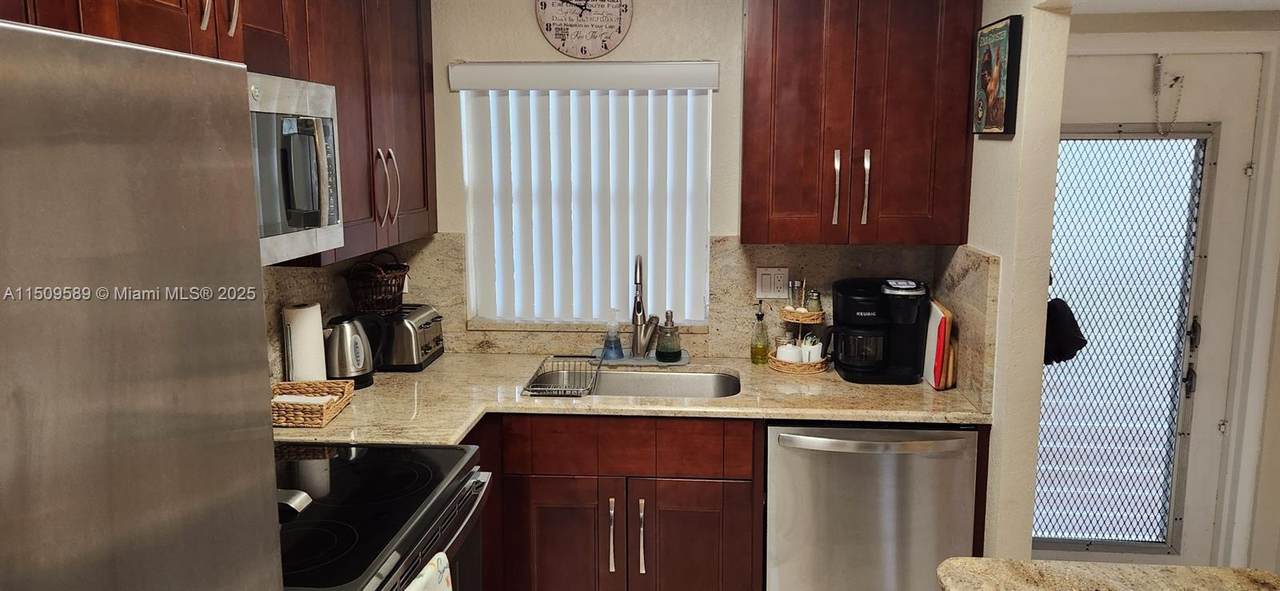 https://bt-photos.global.ssl.fastly.net/miami/1280_boomver_3_A11509589-2.jpg