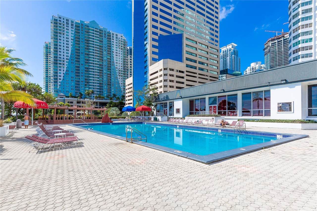 905 Brickell Bay Dr - Photo 1