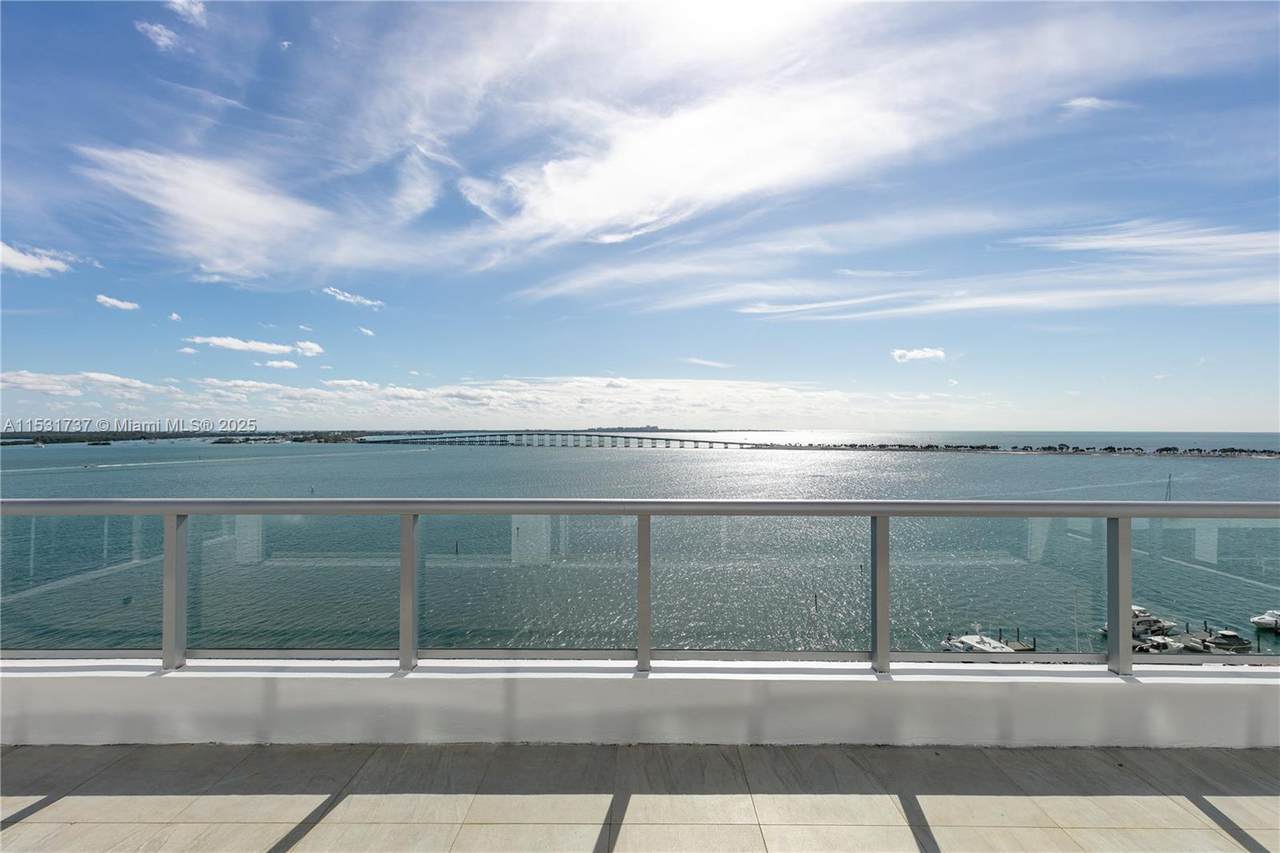 1541 Brickell Ave - Photo 1
