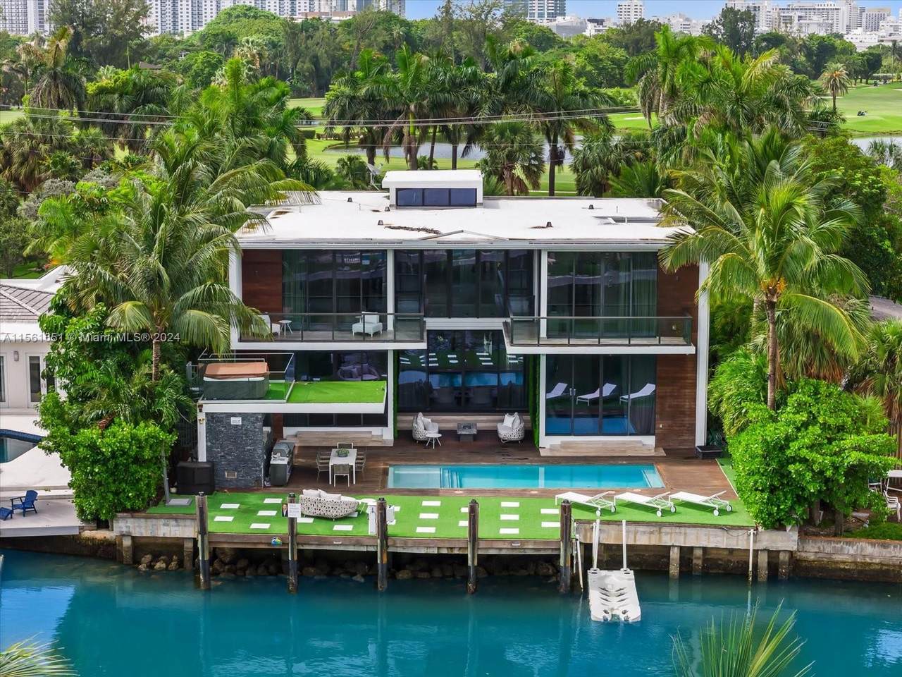 https://bt-photos.global.ssl.fastly.net/miami/1280_boomver_3_A11561651-2.jpg