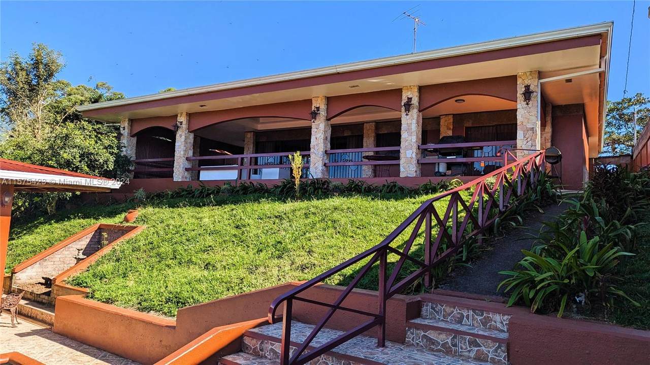 Casa Linda Vista Turrialba, Cartago, Costa Rica - Photo 1
