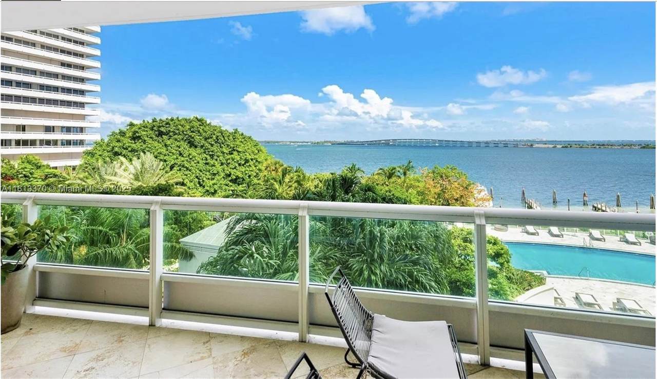 https://bt-photos.global.ssl.fastly.net/miami/1280_boomver_3_A11613370-2.jpg