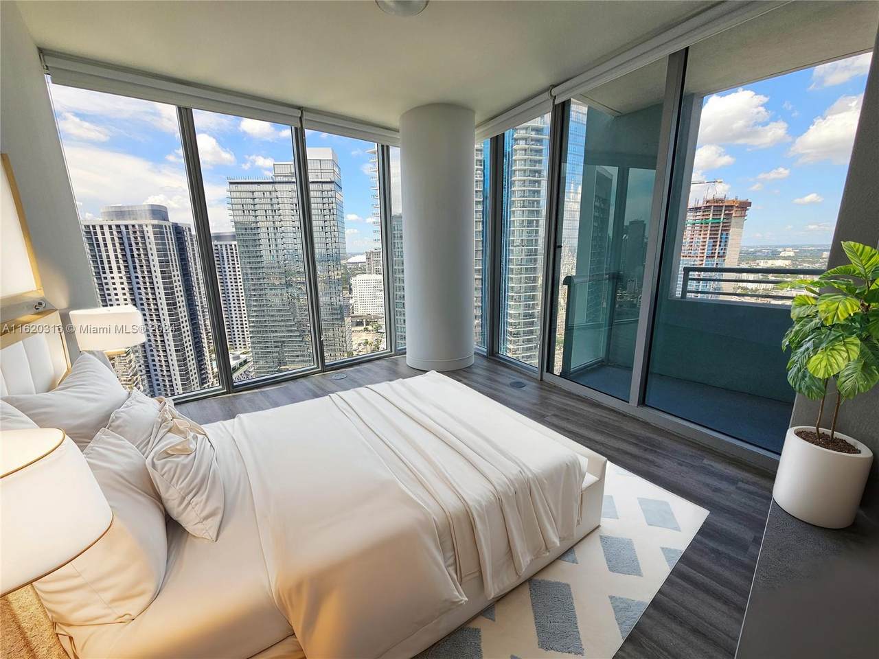 https://bt-photos.global.ssl.fastly.net/miami/1280_boomver_3_A11620316-2.jpg