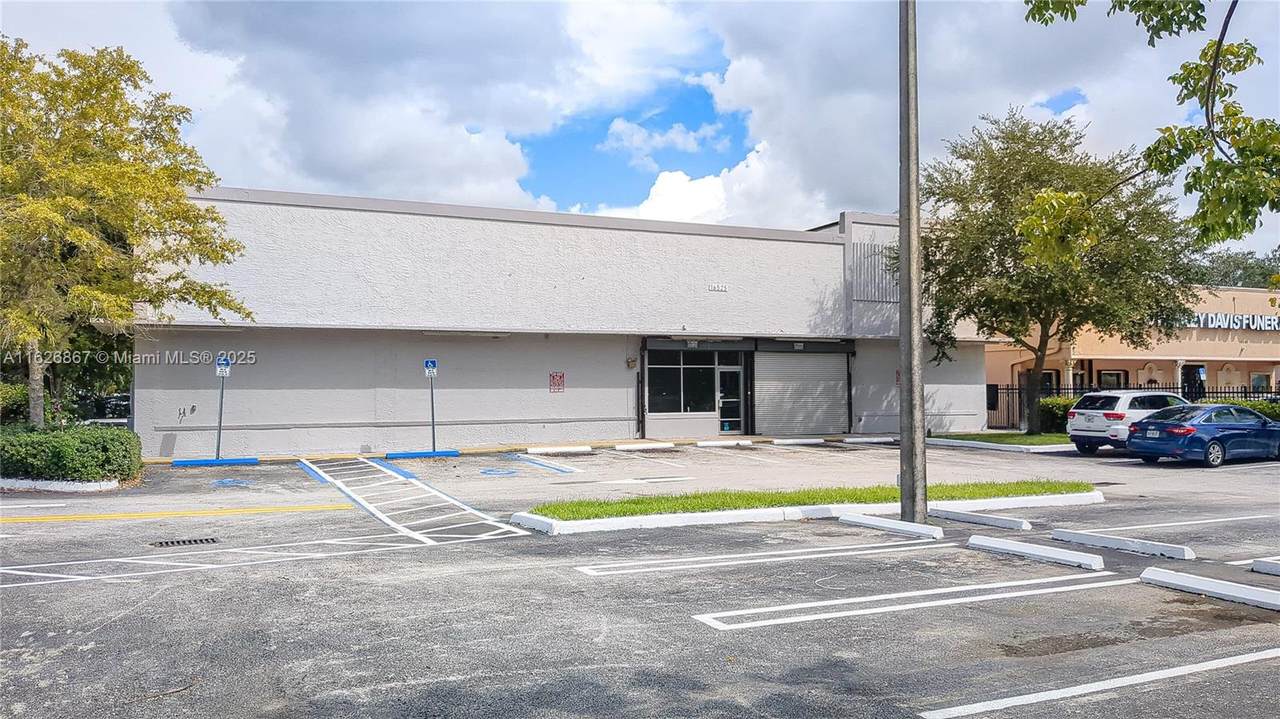 https://bt-photos.global.ssl.fastly.net/miami/1280_boomver_3_A11626867-2.jpg