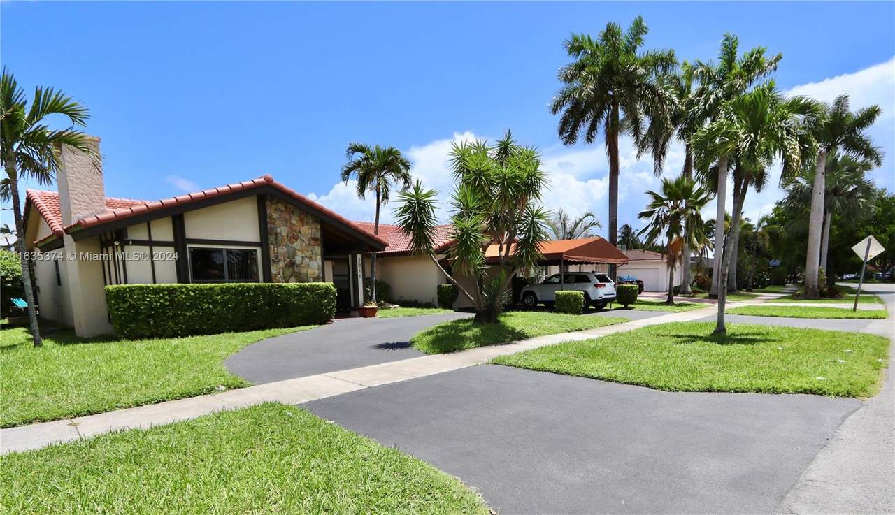 https://bt-photos.global.ssl.fastly.net/miami/1280_boomver_3_A11635374-2.jpg