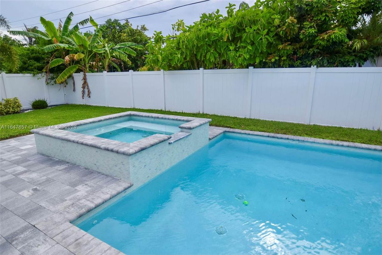 https://bt-photos.global.ssl.fastly.net/miami/orig_boomver_4_A11647657-2.jpg
