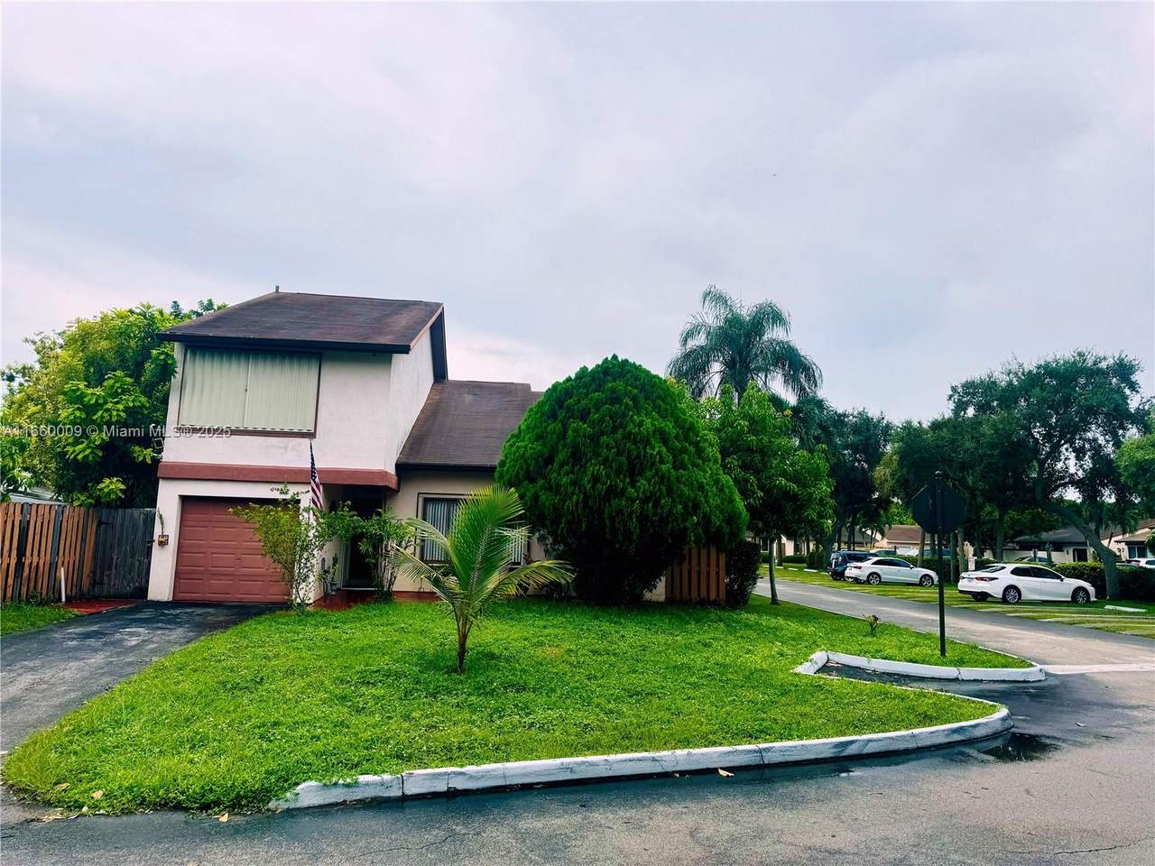 14795 97th Ter - Photo 1