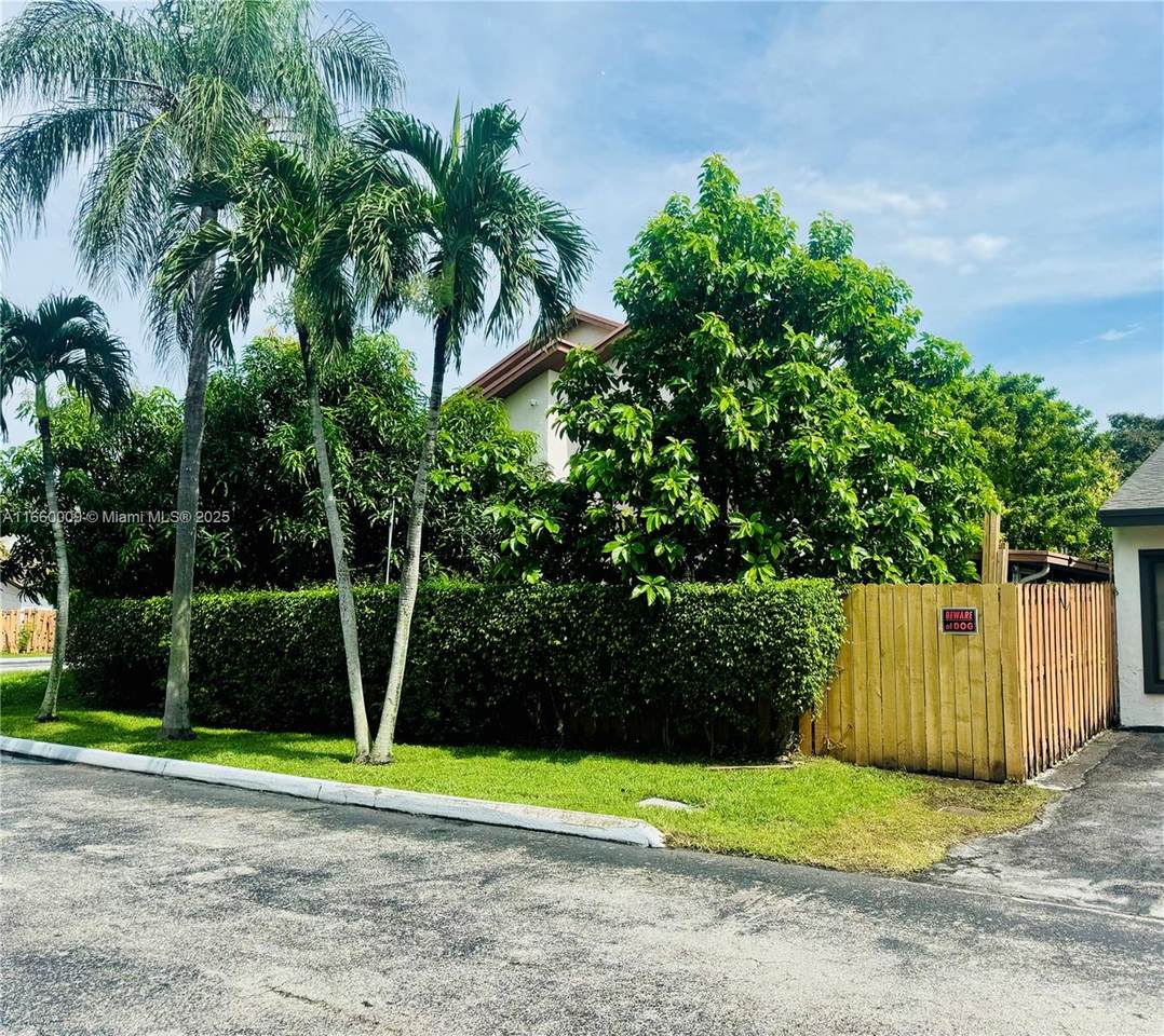https://bt-photos.global.ssl.fastly.net/miami/1280_boomver_3_A11660009-2.jpg