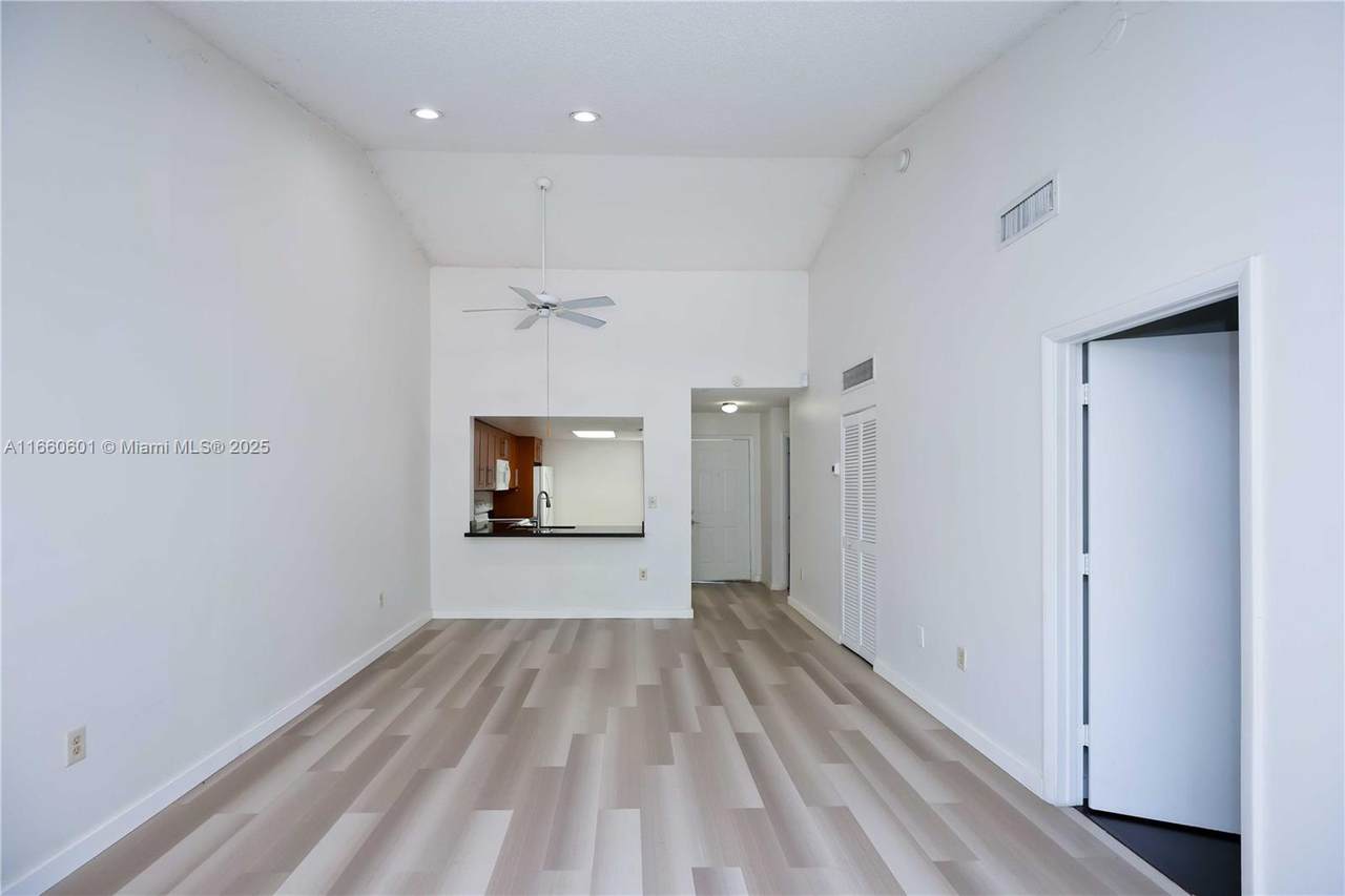 446 113th Way - Photo 1