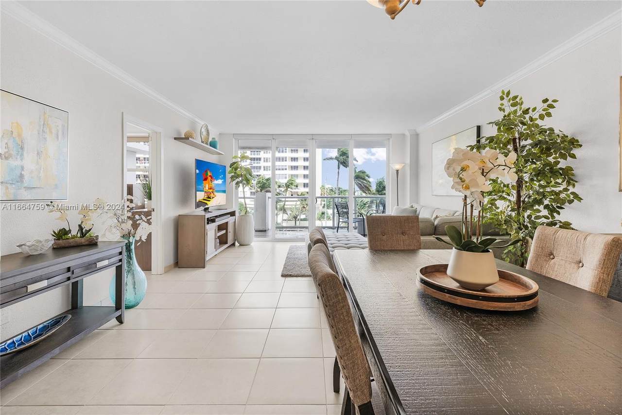 5601 Collins Ave - Photo 1