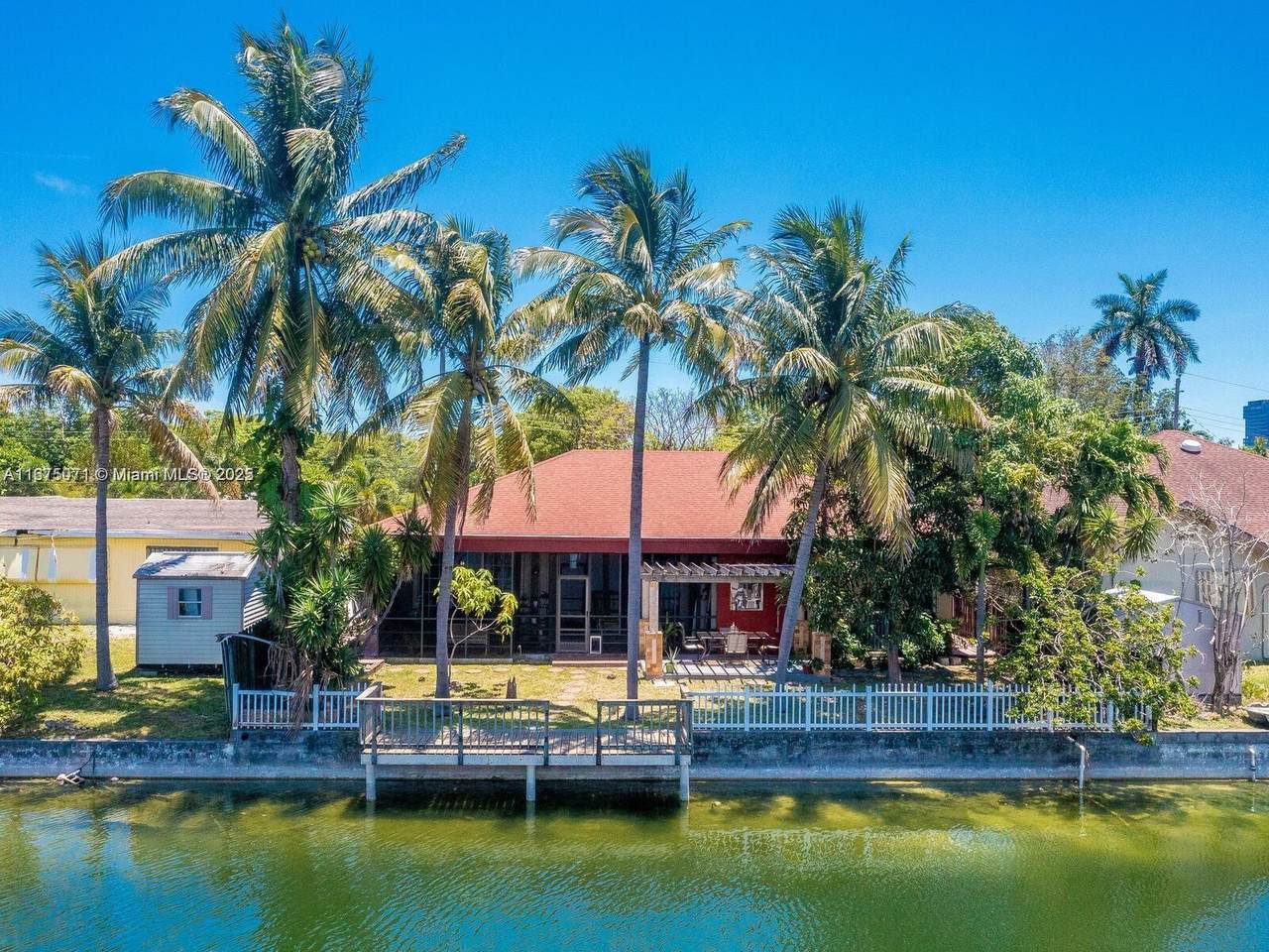 232 7th Ave - Photo 1