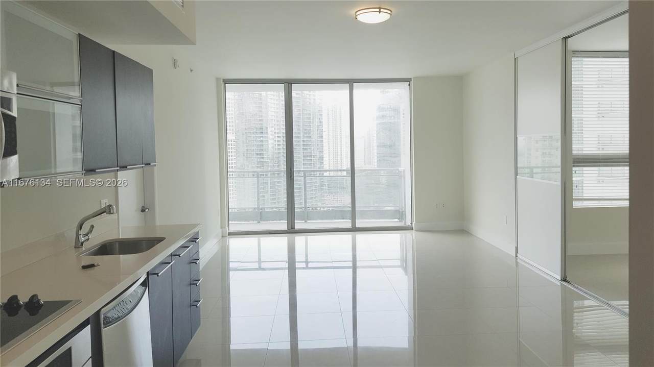 90 3 ST - Photo 1