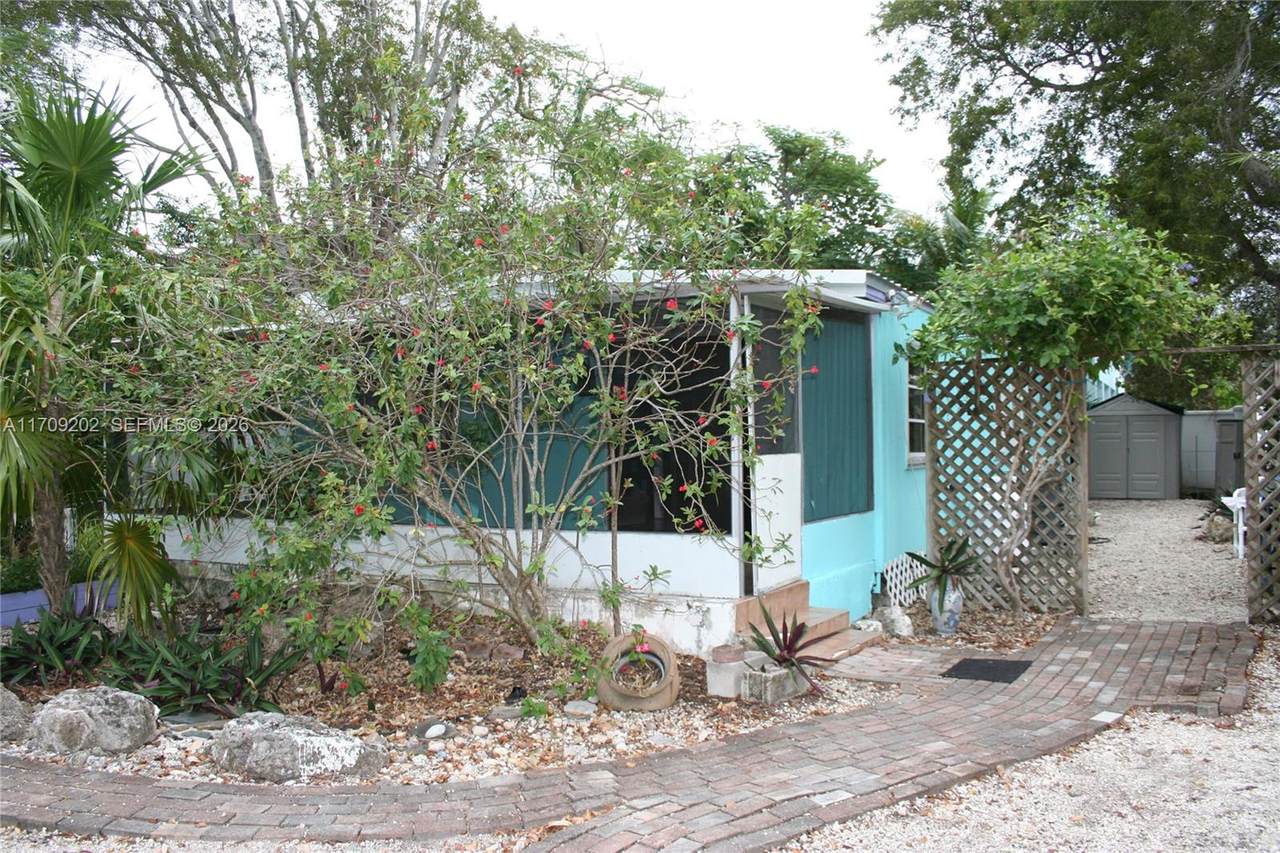 230 Antigua Rd - Photo 1