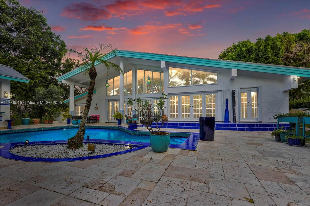 783 Coco Plum Circle - Photo 1