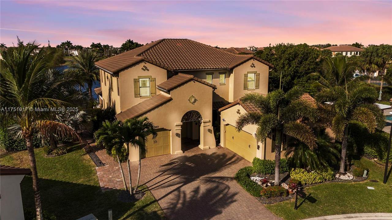 11360 83rd Way - Photo 1