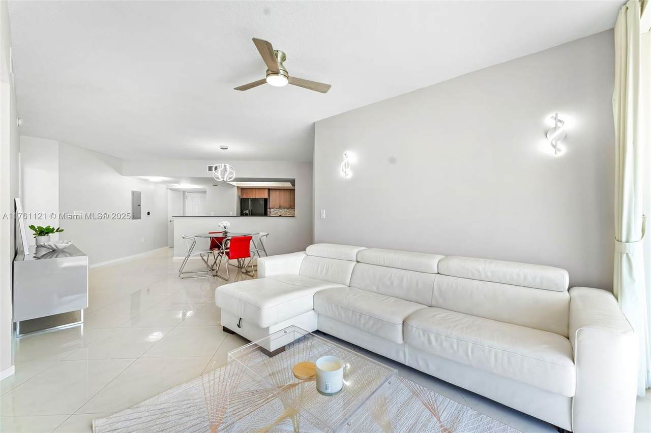 https://bt-photos.global.ssl.fastly.net/miami/1280_boomver_3_A11761121-2.jpg