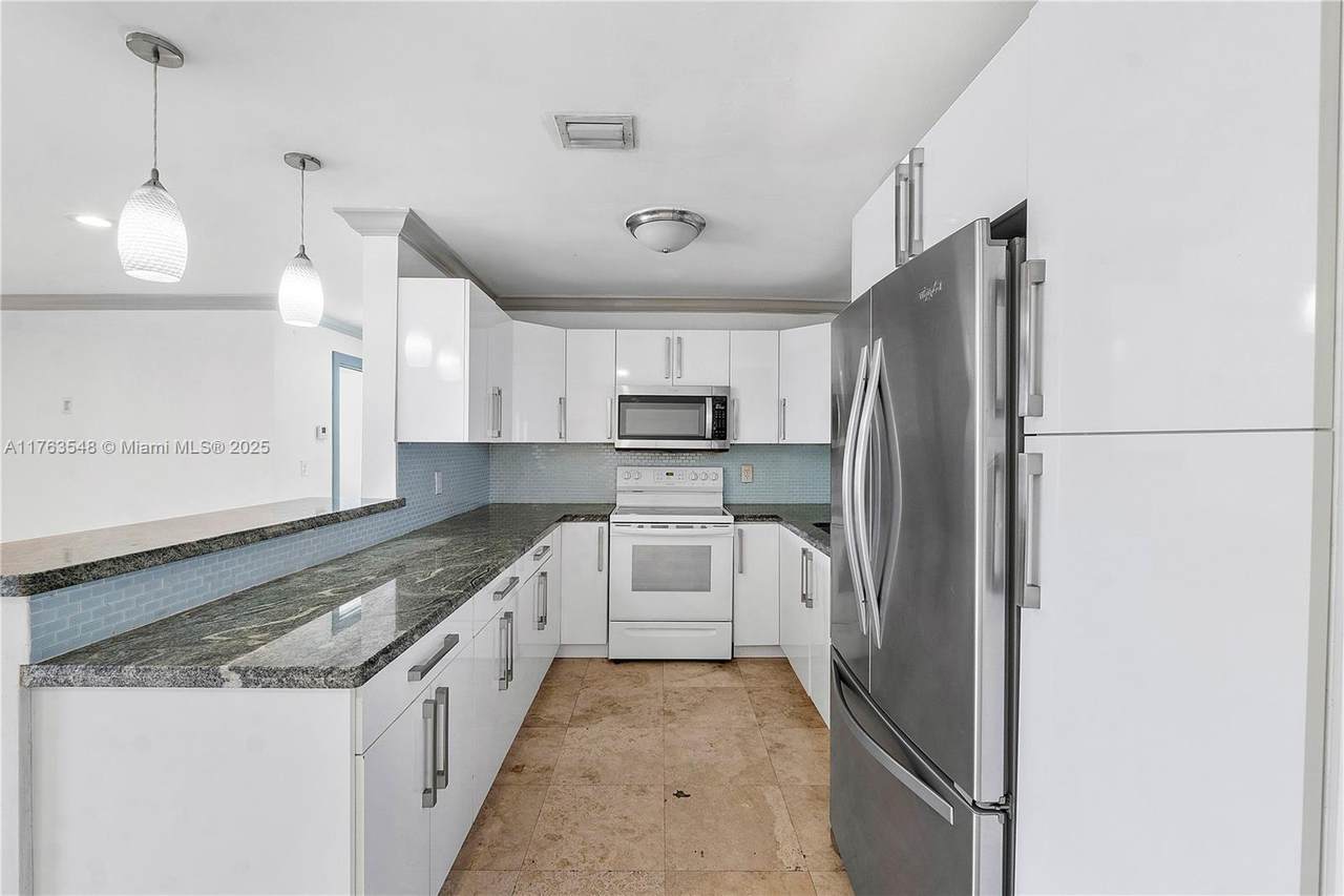 1541 52nd Ave - Photo 1