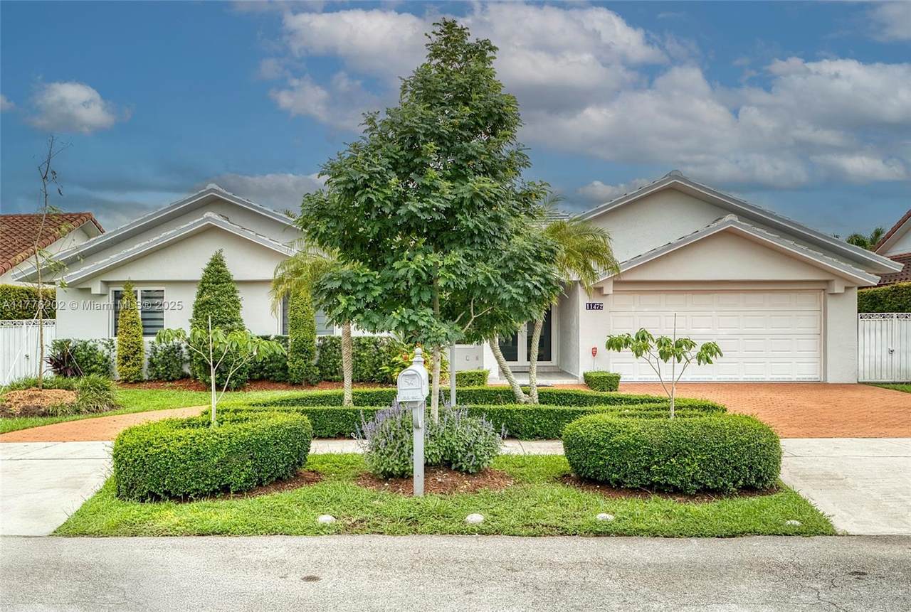 11472 28th Ter - Photo 1