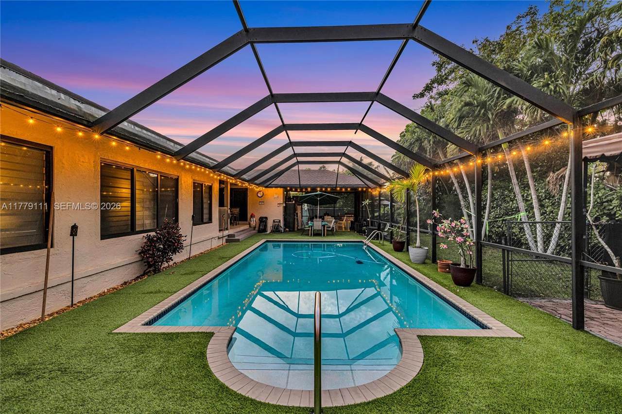 7801 170th St - Photo 1