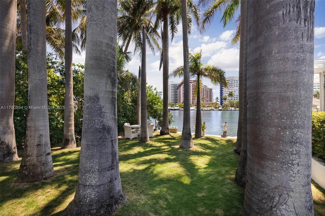 https://bt-photos.global.ssl.fastly.net/miami/1280_boomver_3_A11790894-2.jpg