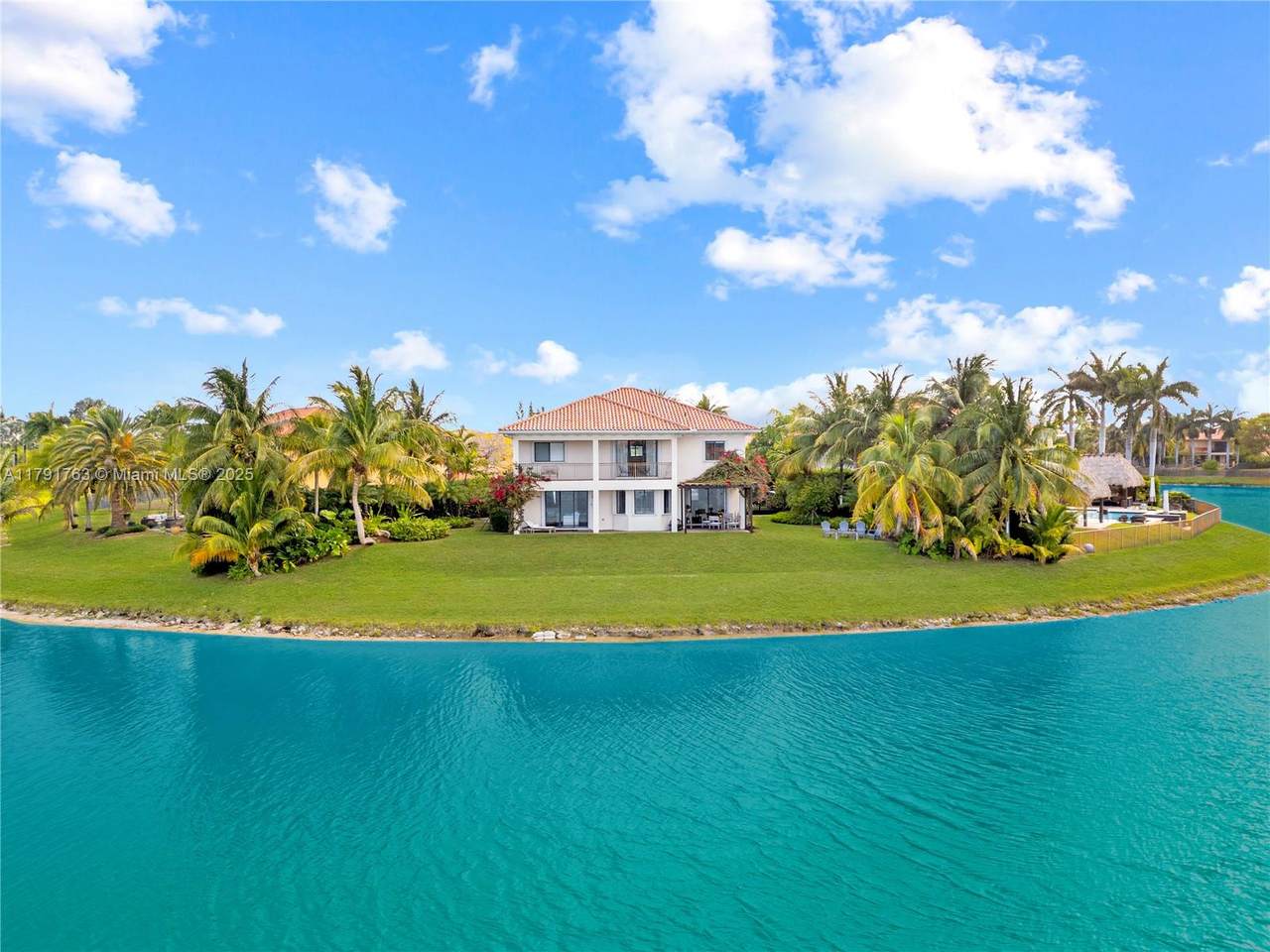 https://bt-photos.global.ssl.fastly.net/miami/1280_boomver_3_A11791763-2.jpg