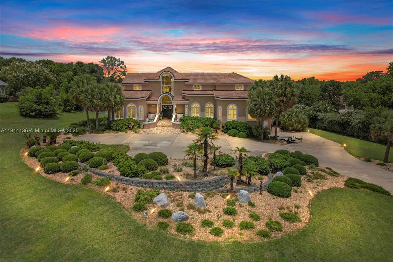 200 Asphodel Dr - Photo 1