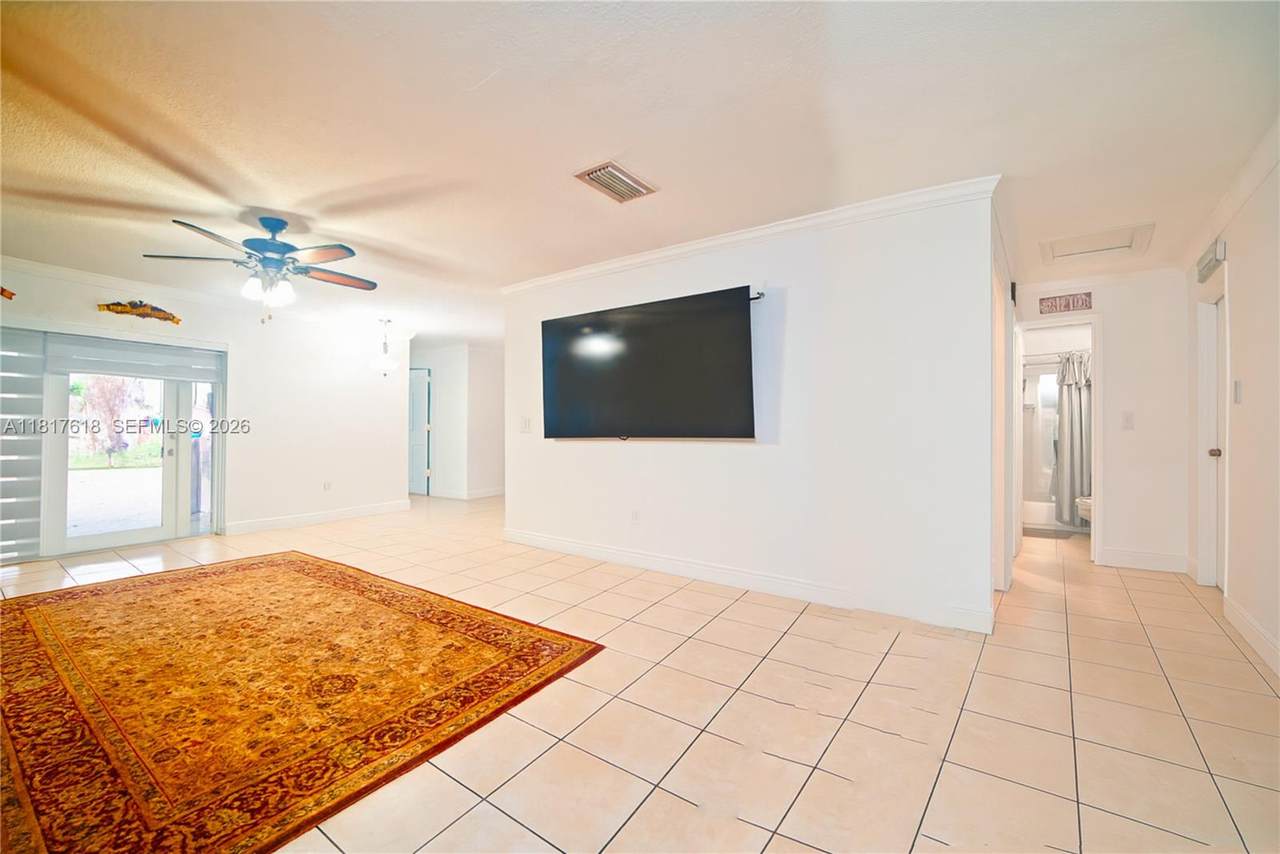 https://bt-photos.global.ssl.fastly.net/miami/1280_boomver_4_A11817618-2.jpg