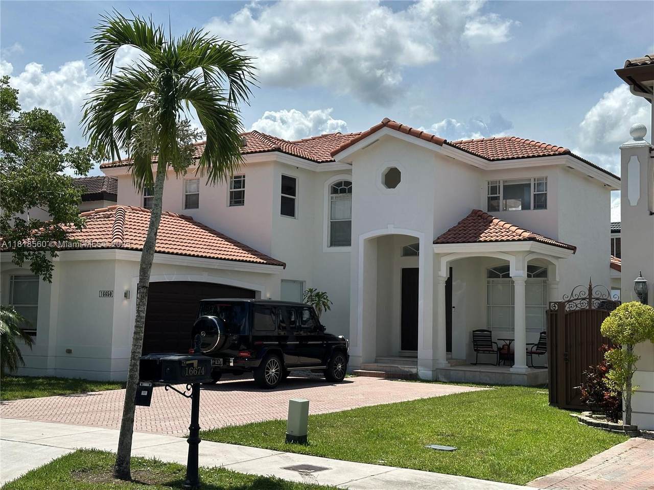 16650 61st Ln - Photo 1