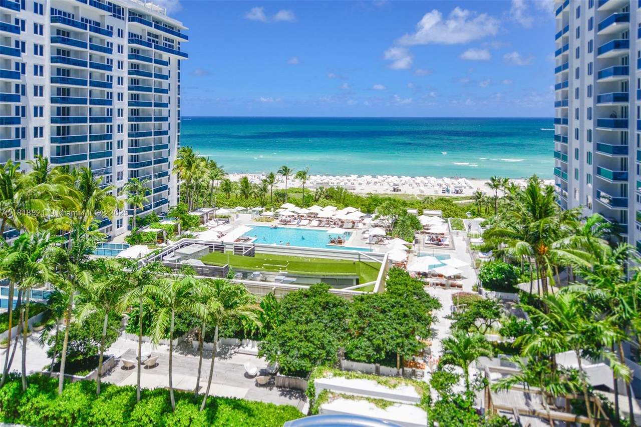 2301 Collins Ave - Photo 1