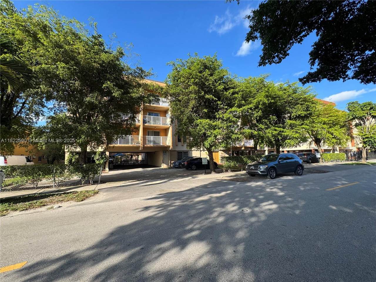 1085 68th St - Photo 1