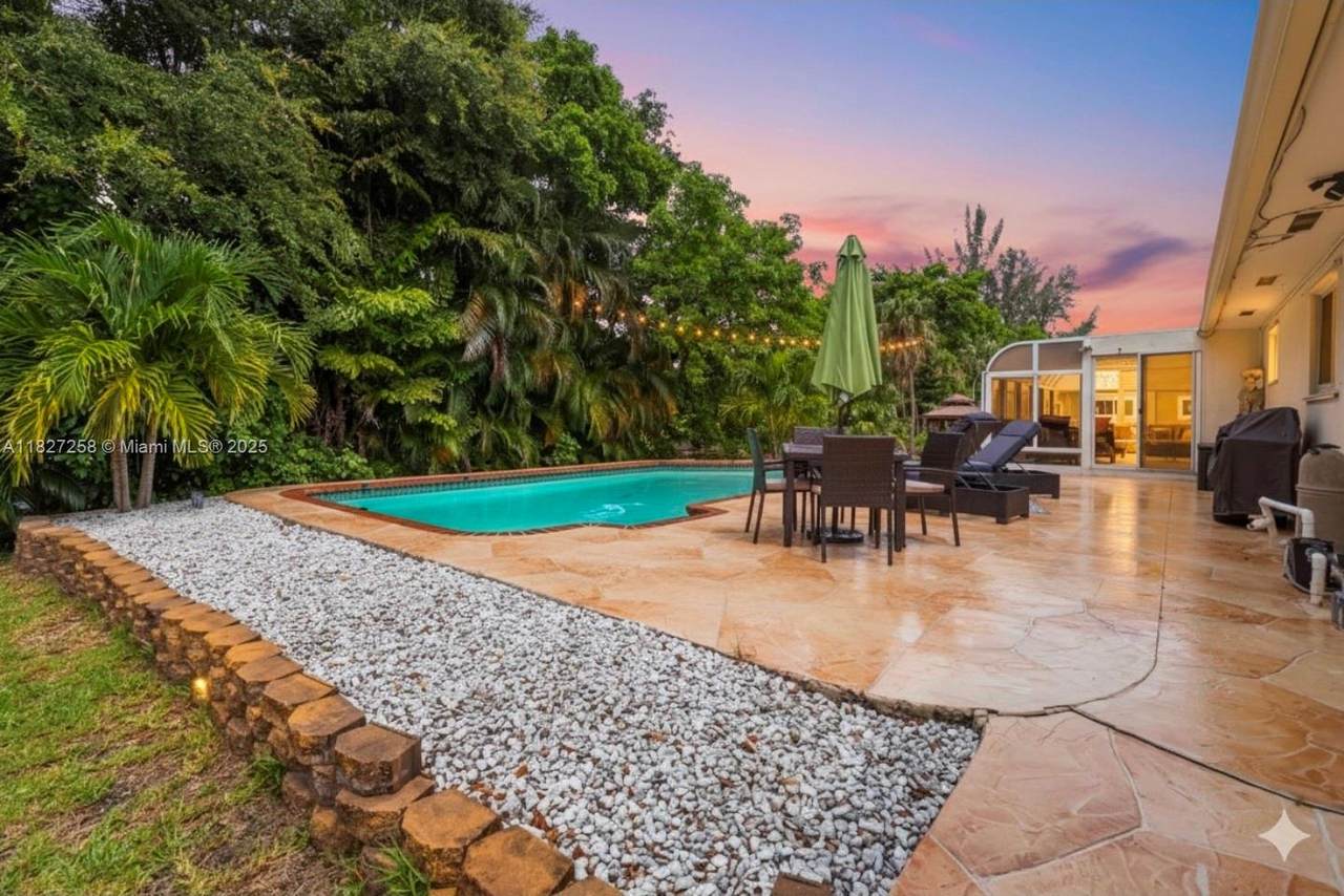 431 Old Hiatus Rd - Photo 1