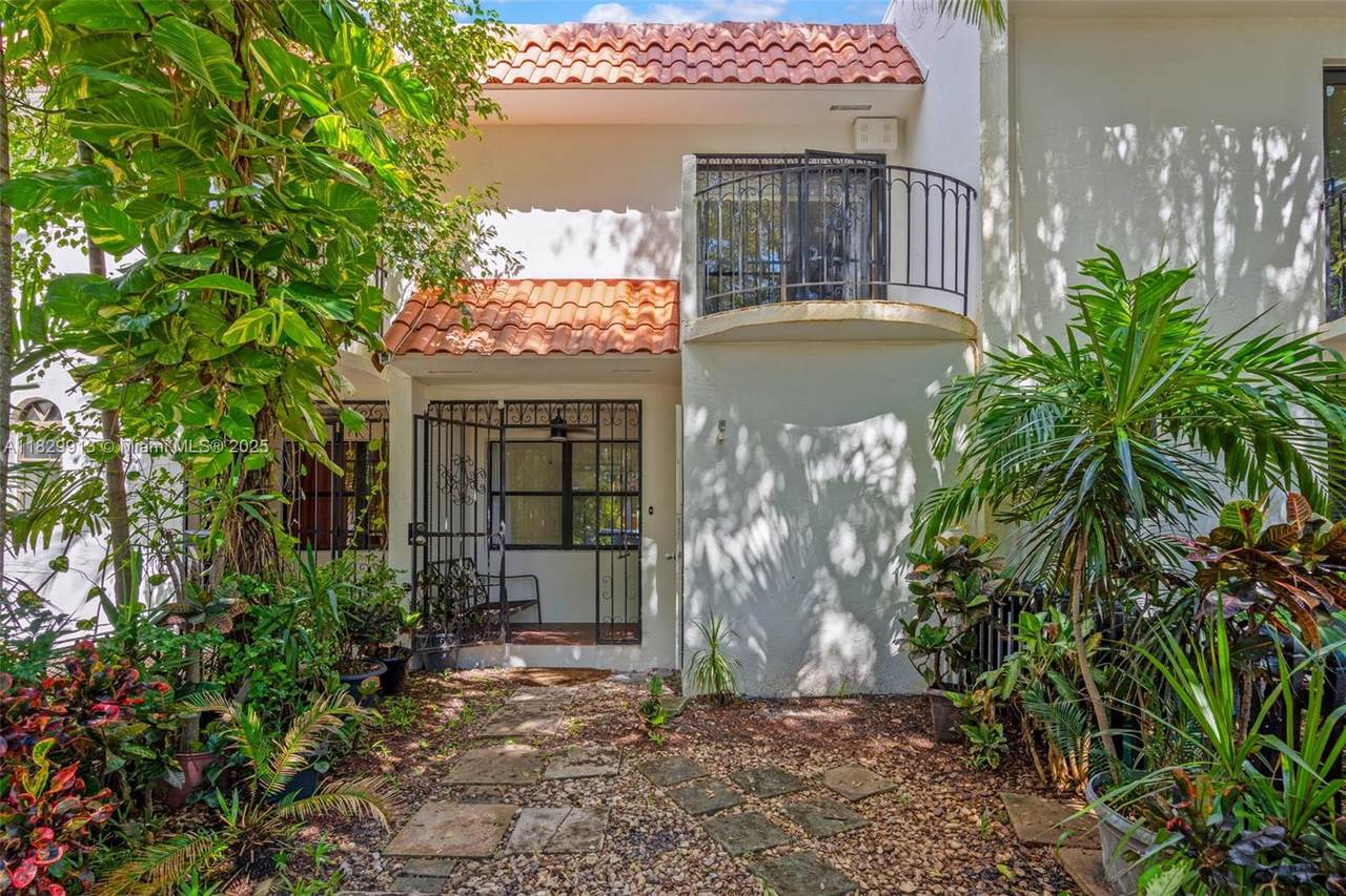 1609 105th St - Photo 1