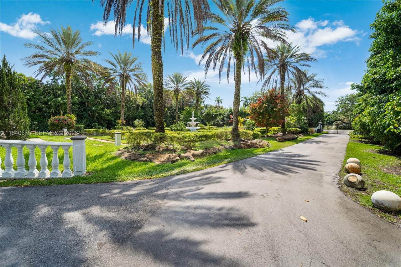 https://bt-photos.global.ssl.fastly.net/miami/1280_boomver_3_A11840575-2.jpg