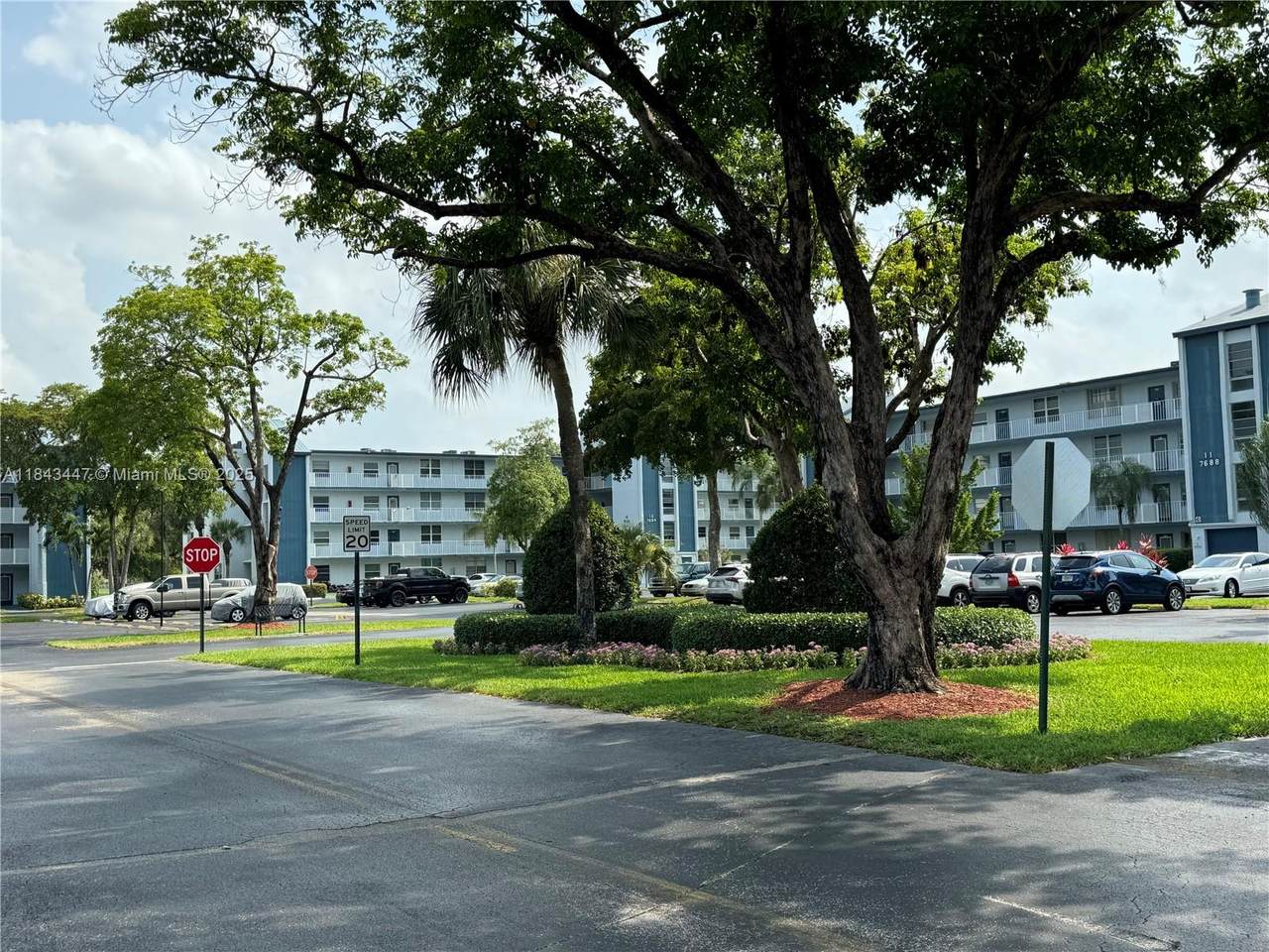 7610 18th St - Photo 1