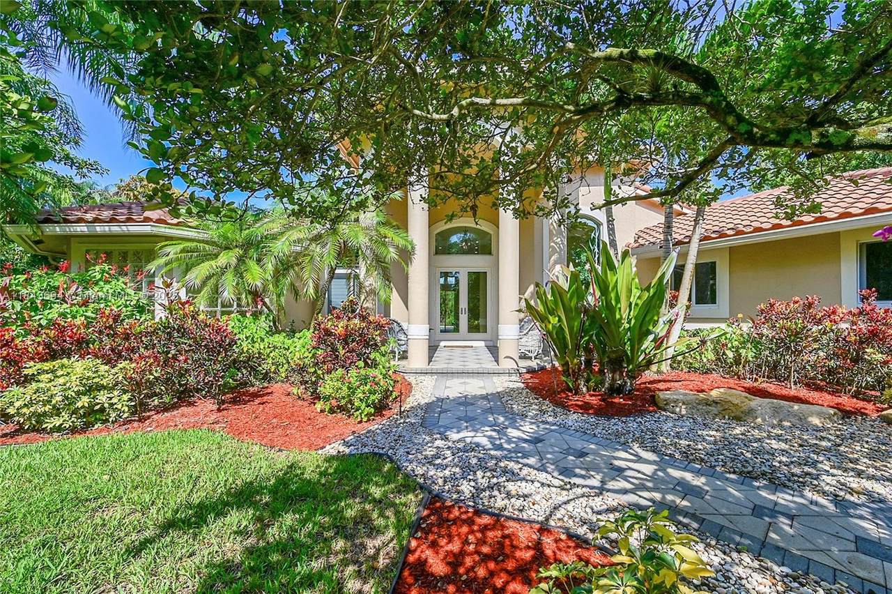 https://bt-photos.global.ssl.fastly.net/miami/1280_boomver_3_A11843694-2.jpg