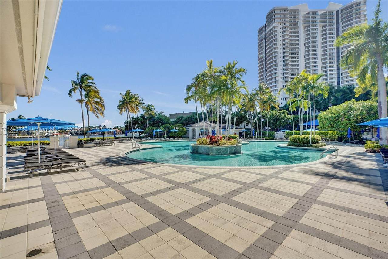 https://bt-photos.global.ssl.fastly.net/miami/1280_boomver_2_A11843762-2.jpg