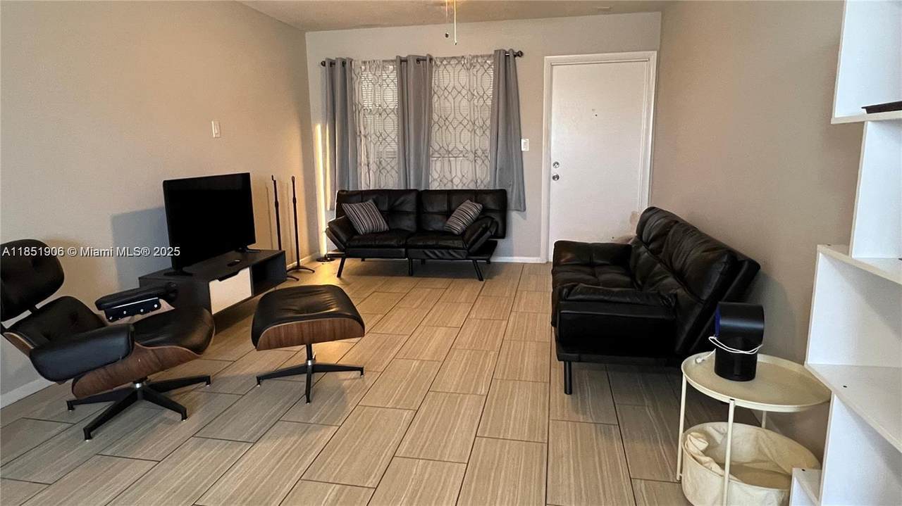 941 Crystal Lake - Photo 1