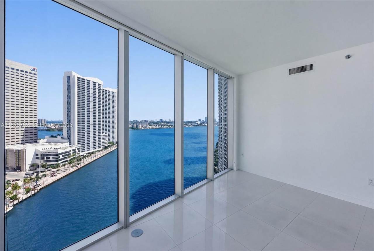 https://bt-photos.global.ssl.fastly.net/miami/1280_boomver_3_A11870782-2.jpg