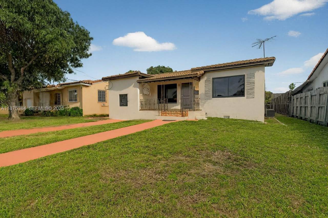 2945 16th St - Photo 1