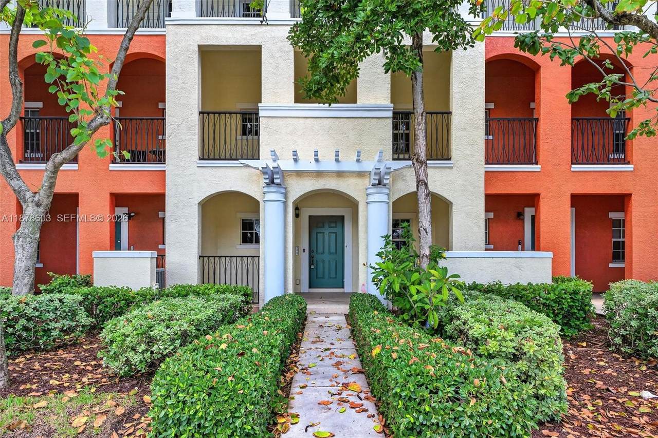 704 1st Ave - Photo 1