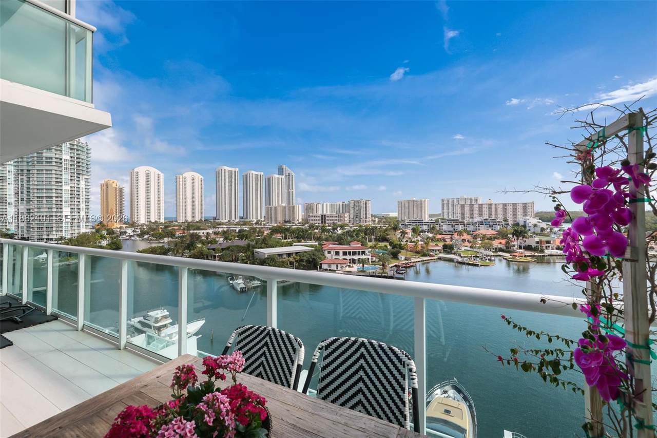 https://bt-photos.global.ssl.fastly.net/miami/1280_boomver_3_A11882101-2.jpg