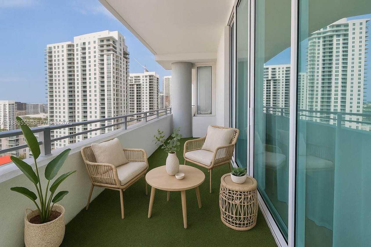 350 24th St - Photo 1