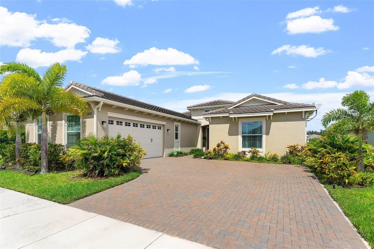 15901 Meadowlark Ct - Photo 1
